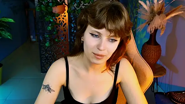 LolaDominara webcam