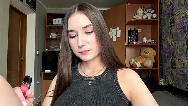 HoneyKittyk webcam