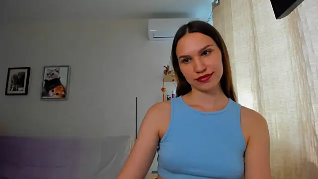 Happy_Elina webcam