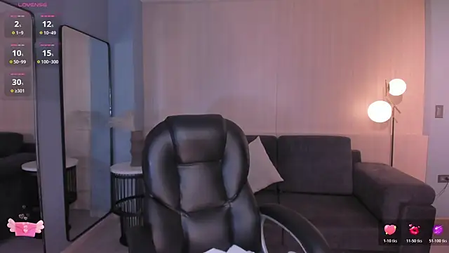 ArianaDumont webcam