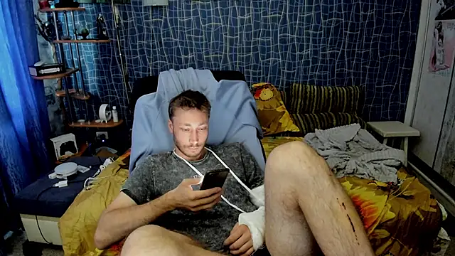 CuteBoy228 webcam