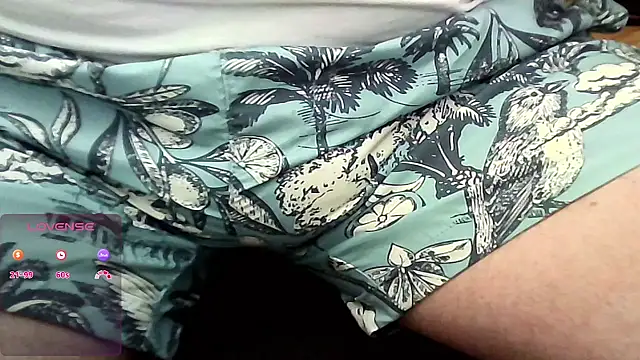 Big_And_ThickUK webcam