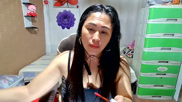 Filipina_Desire webcam