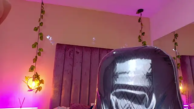 Nascary_Fox webcam