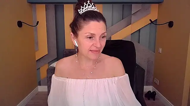EllaLong webcam