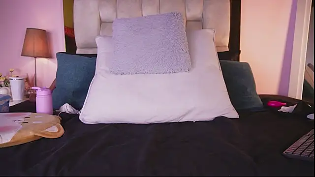 emmy_r webcam