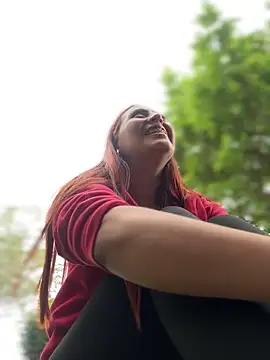 scarlett_tour (Ask my age) - Take off bra show tits in public😈😈
