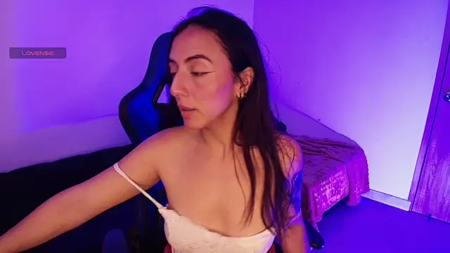 Nicolwhitee webcam
