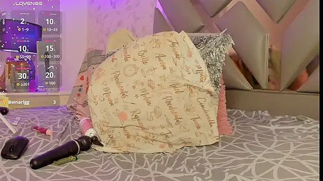 EmilyyRosee_ webcam