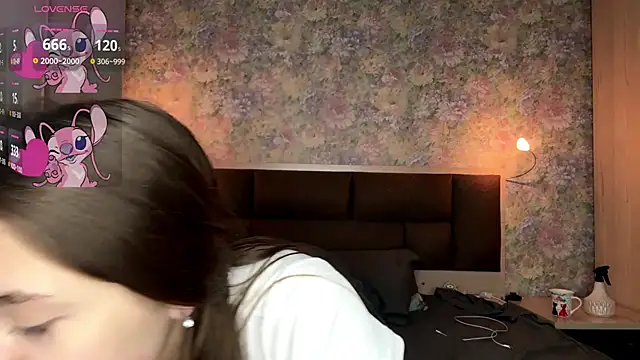 loradavi - LoraDavi's free webcam - UK Sex Cams