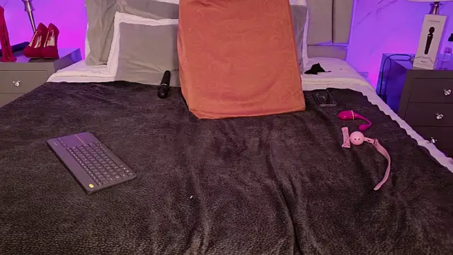 Michell_Monet webcam