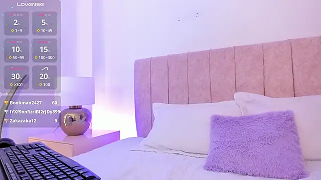 DinaNoor webcam