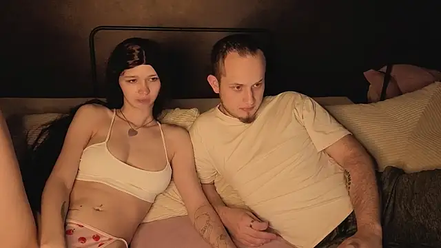 Pearl_couple webcam