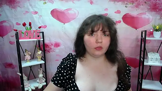 NeonilaLisova webcam