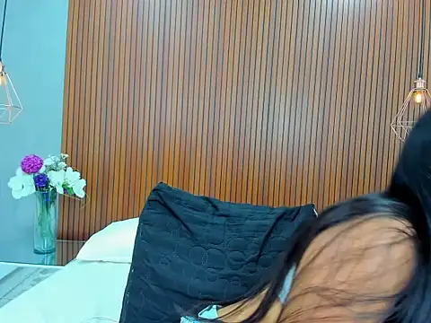 Valeria__Sky webcam