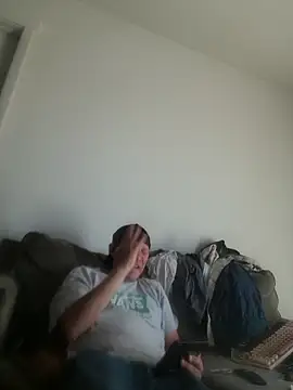 yourMasterisBored webcam