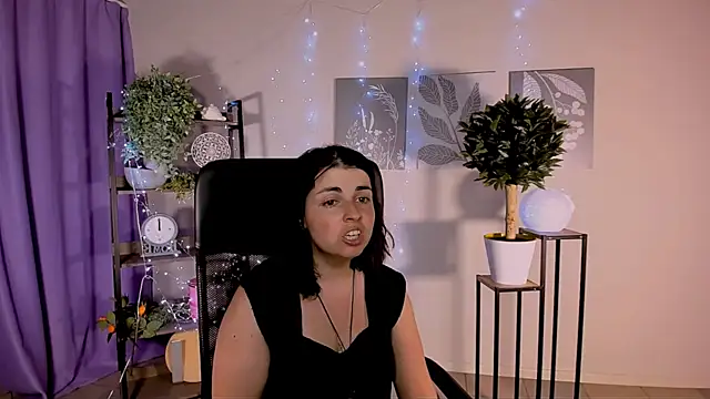 MartaEdams webcam