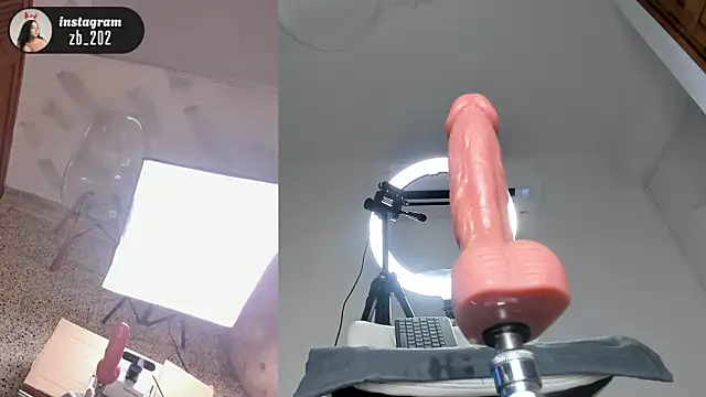 zoe_backer webcam