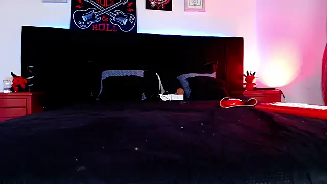 Alisse_Moore webcam