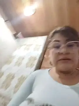 AlexxiaaMat webcam