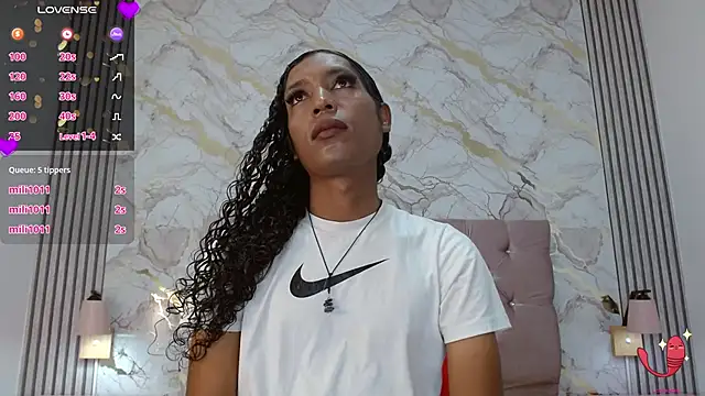 Mia_Hiills webcam
