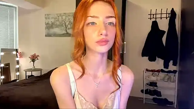 AliceServanica webcam