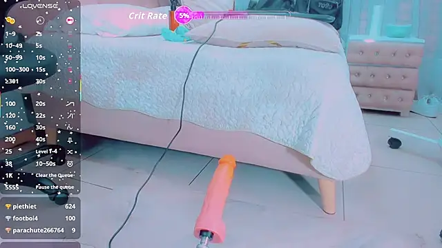 EmilyZaennz webcam