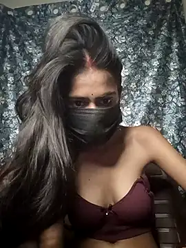 Yogita51 webcam