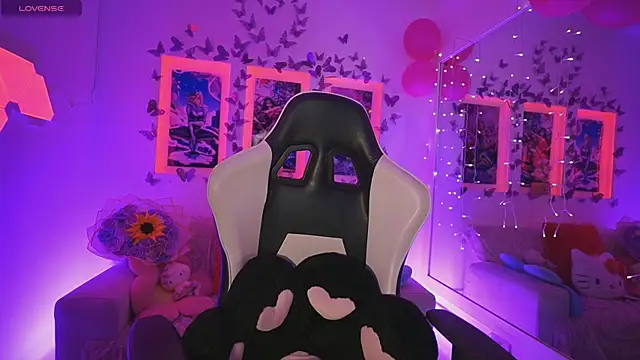 DahliaGrey webcam