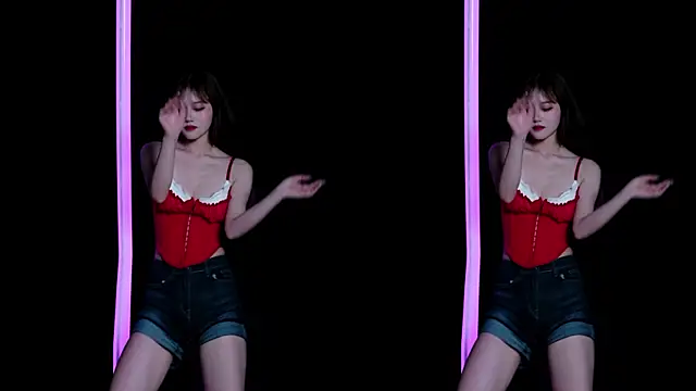 qianxigirl-8888 (G young) - 性感比基尼舞蹈