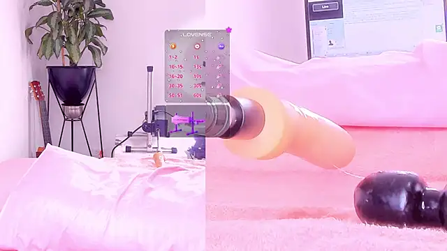 revy_blacck webcam