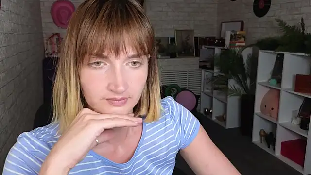 Nika_Kitten webcam