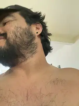MichaelBear_21 webcam