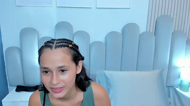 luly_dreams webcam