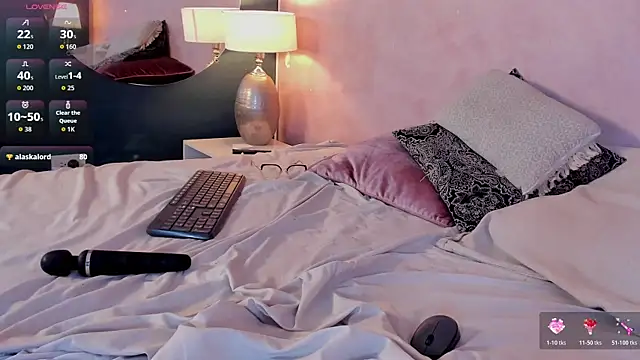 Baby_foxx live cam