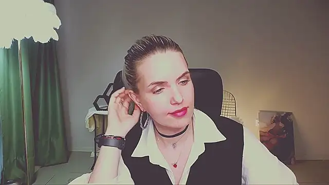 AliceSmite webcam