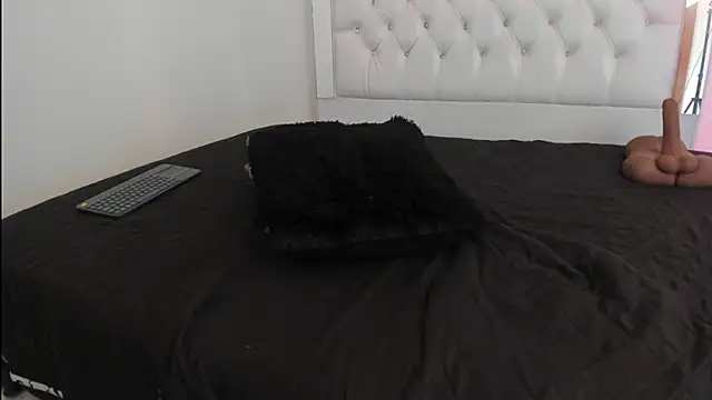 Brenda-maazo webcam