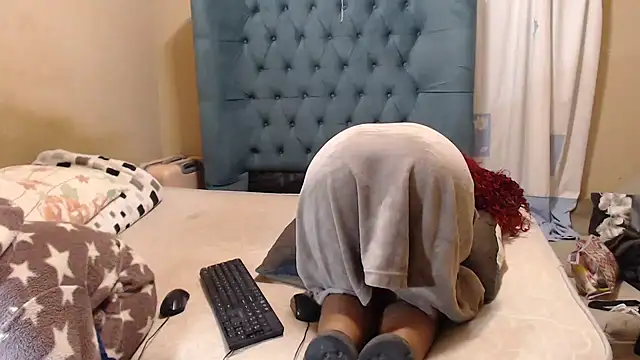 EbonyEssence webcam