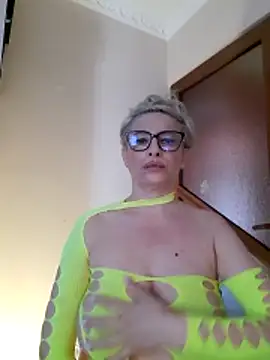 LunaBlaise webcam