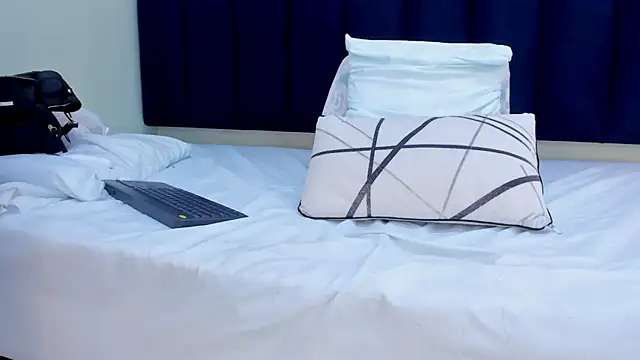 mayaevansmg webcam