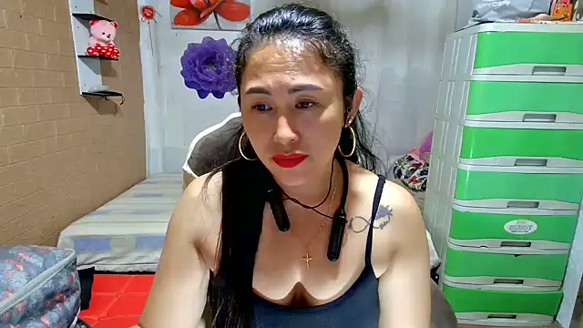 Filipina_Desire webcam