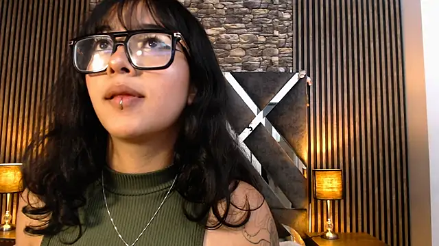 Amy_channel webcam
