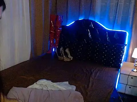 AshantTsiBigCock webcam