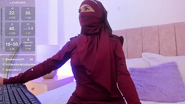 dinanoor (Ask my age) - Sexy dance + twerk with oil