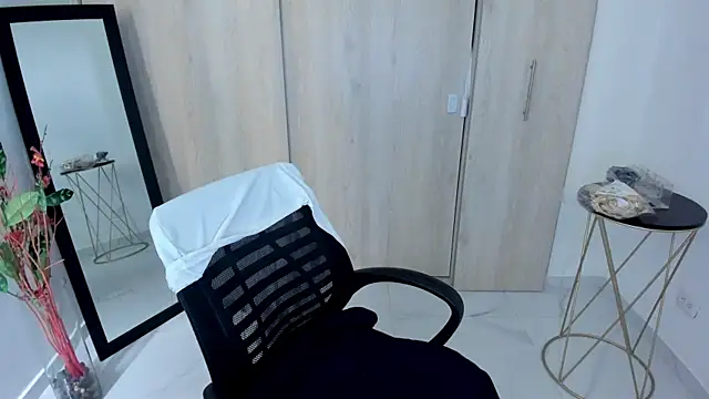Adele_Sweett webcam