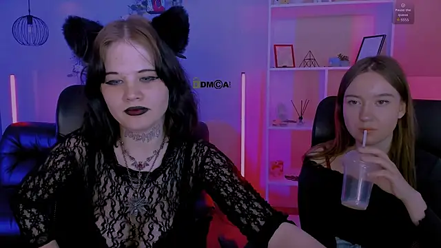 nikki_kiss_ (G teen) - Handbra