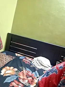 tamilnithu (F young) - College