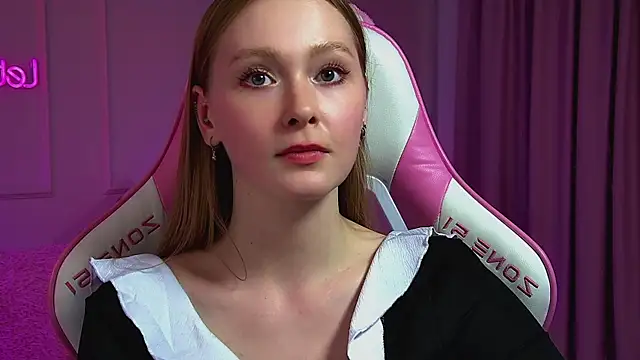 AgataFoxley webcam