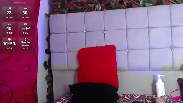 charlotte_brawn webcam