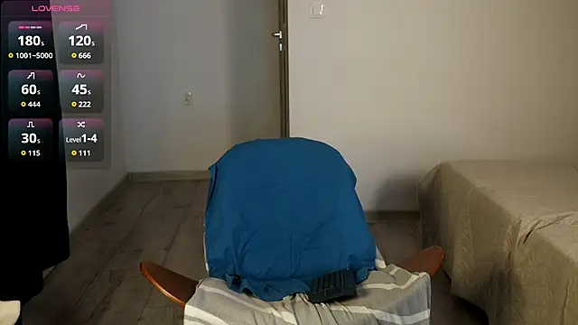 Jonathan___123 webcam